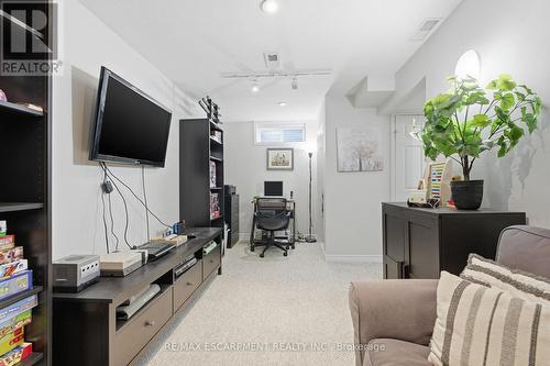 48 Alderson Drive, Cambridge, ON - Indoor Photo Showing Other Room