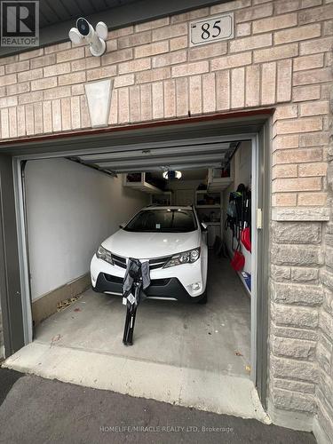 85 Cobriza Crescent, Brampton, ON - Indoor Photo Showing Garage