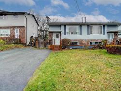 7 Londra Court  Dartmouth, NS B2W 5A5