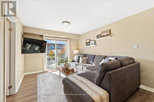 204 - 132 Aspen Springs Drive, Clarington (Bowmanville), ON - Indoor Photo Showing Living Room