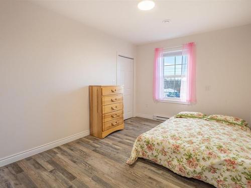 157 Lake Road, Glace Bay, NS 