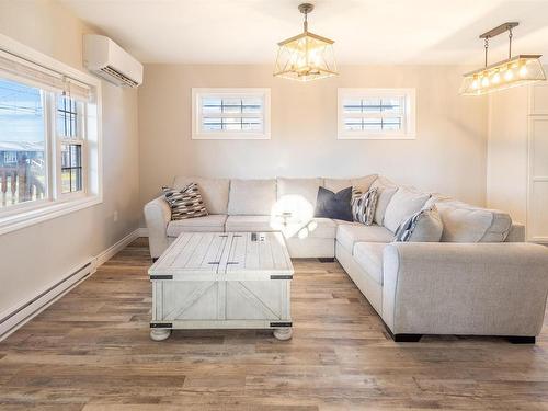 157 Lake Road, Glace Bay, NS 