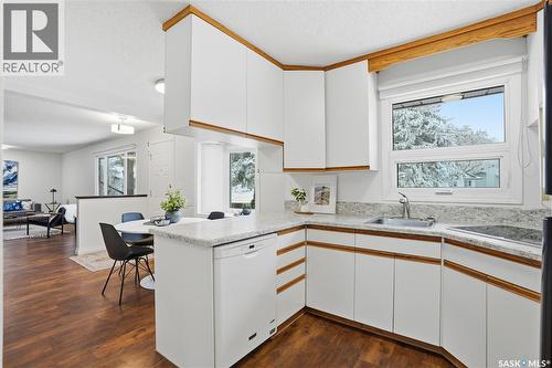 1634 Bader Crescent, Saskatoon, SK - Indoor Photo Showing Kitchen