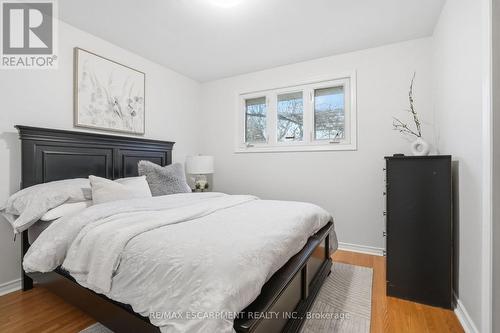 131 Nash Road N, Hamilton, ON - Indoor Photo Showing Bedroom