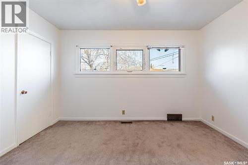 280 Athabasca Street E, Moose Jaw, SK - Indoor Photo Showing Other Room
