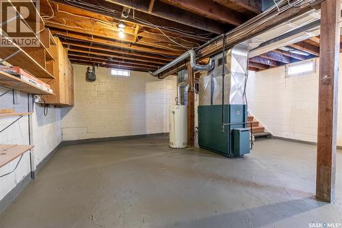 280 Athabasca Street E, Moose Jaw, SK - Indoor Photo Showing Basement