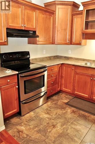 115 928 Heritage View, Saskatoon, SK - Indoor Photo Showing Kitchen