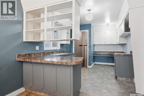 918 Garnet Street, Regina, SK - Indoor