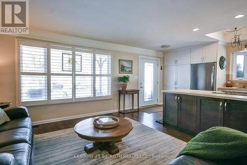 3 Marwendy Drive, Barrie, ON - Indoor