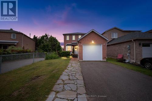 64 WALLACE DRIVE  Barrie, ON L4N 7E1