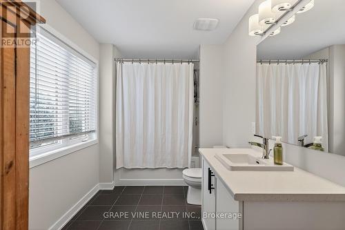 2005 Postilion Street, Ottawa, ON - Indoor Photo Showing Bathroom