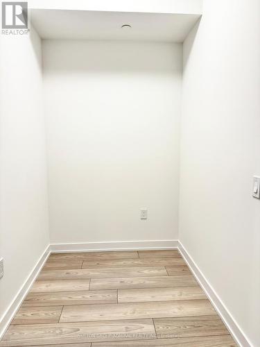 326 - 5858 Yonge Street, Toronto, ON - Indoor Photo Showing Other Room