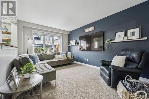 61 Miranda Path, Woolwich, ON - Indoor Photo Showing Living Room