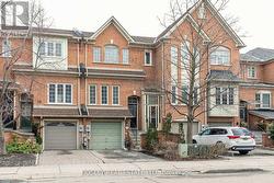 15 BLUEWATER COURT  Toronto, ON M8V 4A7