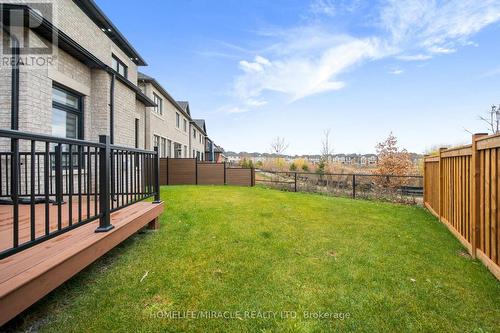 1215 Pondside Trail, Oakville, ON - Outdoor