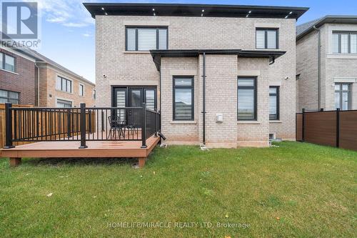 1215 Pondside Trail, Oakville, ON - Outdoor