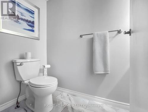 223 - 175 Haig Road, Belleville (Belleville Ward), ON - Indoor Photo Showing Bathroom