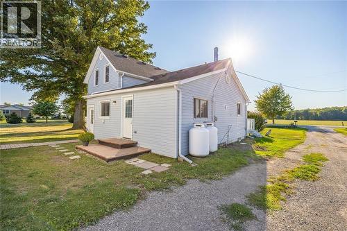 1224 Brigden Road, Sombra, ON - Outdoor