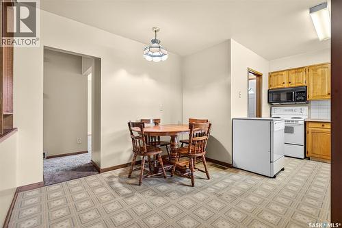 1113 Vaughan Street, Moose Jaw, SK - Indoor Photo Showing Kitchen