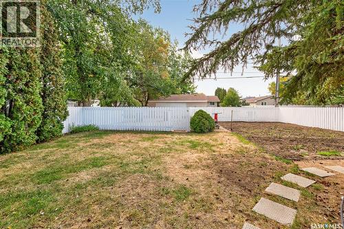 1113 Vaughan Street, Moose Jaw, SK - Outdoor