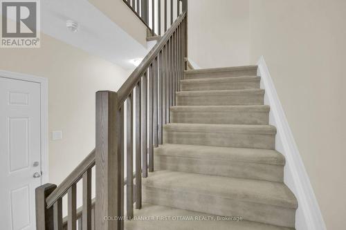168 Hawkshaw Crescent, Ottawa, ON - Indoor Photo Showing Other Room