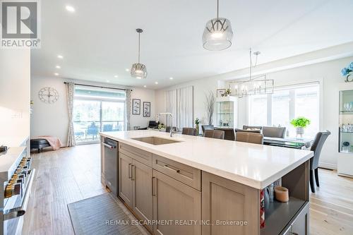 16 Whiting Drive, Brant, ON - Indoor Photo Showing Kitchen With Upgraded Kitchen
