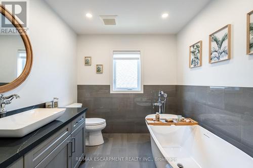 16 Whiting Drive, Brant, ON - Indoor Photo Showing Bathroom