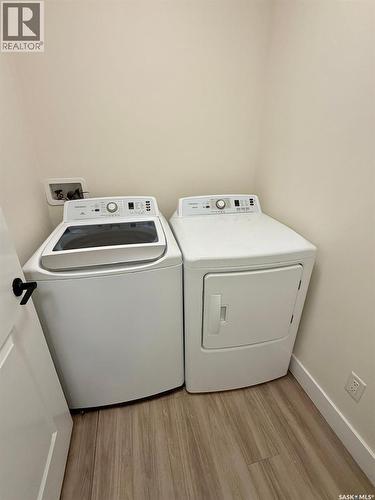 3214 Green Brook Road, Regina, SK - Indoor Photo Showing Laundry Room