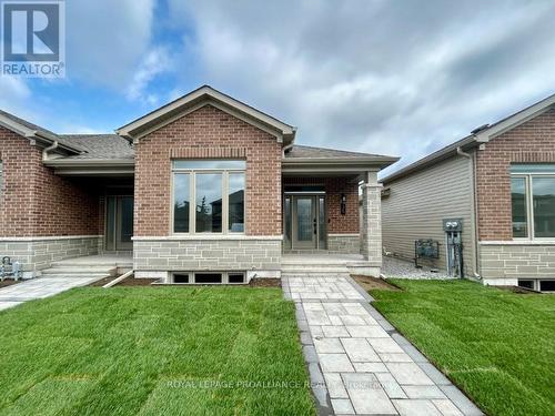 35 ATHABASKA DRIVE  Belleville (Thurlow Ward), ON K8N 0T1