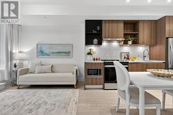 418 - 405 DUNDAS STREET W  Oakville, ON L6M 4M2