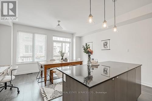 218 Huguenot Road, Oakville, ON - Indoor