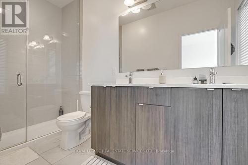 218 Huguenot Road, Oakville, ON - Indoor Photo Showing Bathroom
