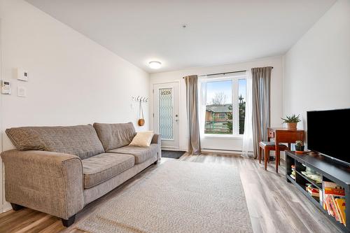 4526 Rue La Perrière  Longueuil (Saint-Hubert), QC J3Y 0W8