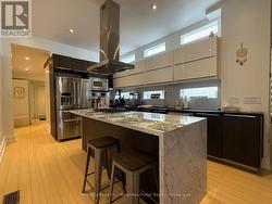 150 FIFTH STREET  Toronto (New Toronto), ON M8V 2Z7