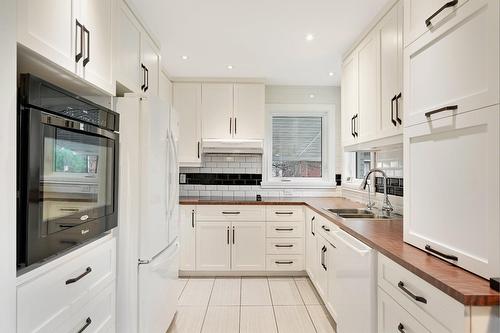 Cuisine - 1924 94E Avenue, Saint-Blaise-Sur-Richelieu, QC - Indoor Photo Showing Kitchen With Double Sink