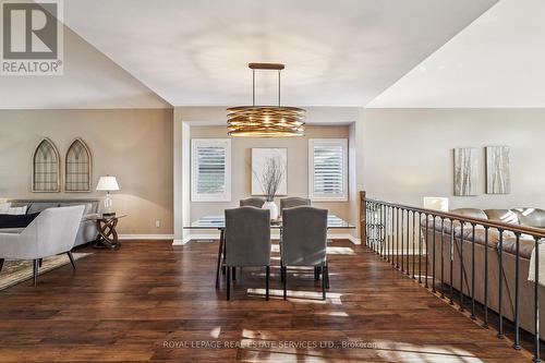 1091 Forestvale Drive, Burlington, ON - Indoor