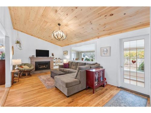 1 Macull Lane, Logy Bay, NL 