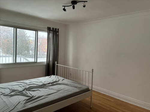 Living Room - 3902 Av. De Repentigny, Montréal (Mercier/Hochelaga-Maisonneuve), QC - Indoor Photo Showing Bedroom