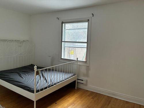 Chambre à coucher - 3902 Av. De Repentigny, Montréal (Mercier/Hochelaga-Maisonneuve), QC - Indoor Photo Showing Bedroom