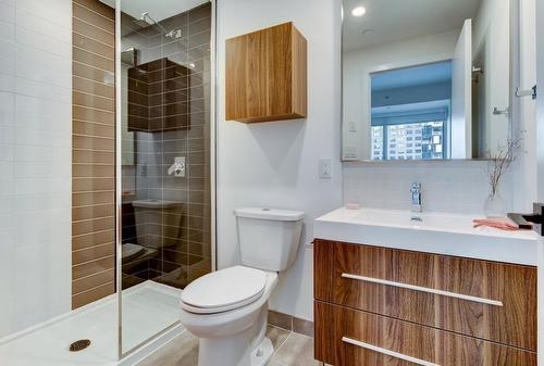 Bathroom - 2806-1180 Rue De Bleury, Montréal (Ville-Marie), QC - Indoor Photo Showing Bathroom