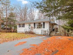 14 DUBLIN Avenue  Bridgewater, NS B4V 1Z5