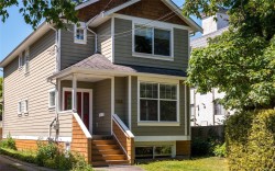 257 Michigan St  Victoria, BC V8V 1R4