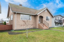 3964 11th Ave  Port Alberni, BC V9Y 4Z3