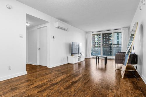 Living room - 409-10150 Place De L'Acadie, Montréal (Ahuntsic-Cartierville), QC - Indoor