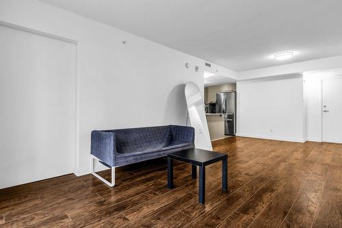 Living room - 409-10150 Place De L'Acadie, Montréal (Ahuntsic-Cartierville), QC - Indoor