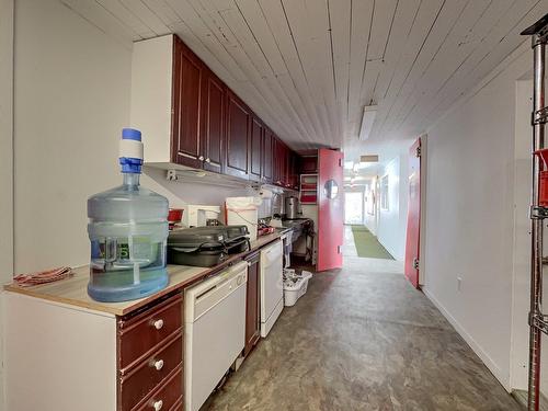 Cuisinette - 96Z Ch. De La Chapelle, Saint-Sulpice, QC - Indoor Photo Showing Kitchen