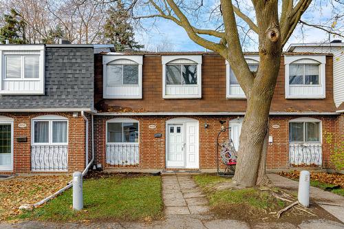 4958 Rue Lake  Dollard-Des-Ormeaux, QC H9G 1G8