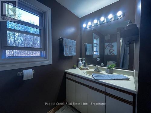 Bathroom - 78240 Parr Line, Central Huron (Goderich), ON - Indoor Photo Showing Bathroom