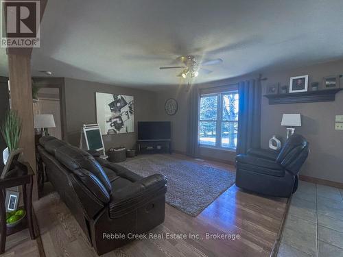 Living Room - 78240 Parr Line, Central Huron (Goderich), ON - Indoor Photo Showing Living Room