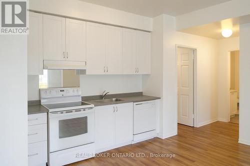 113 - 3050 Erin Centre Boulevard, Mississauga, ON - Indoor Photo Showing Kitchen